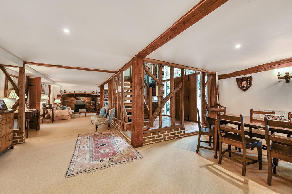 YEW TREE BARN - T...