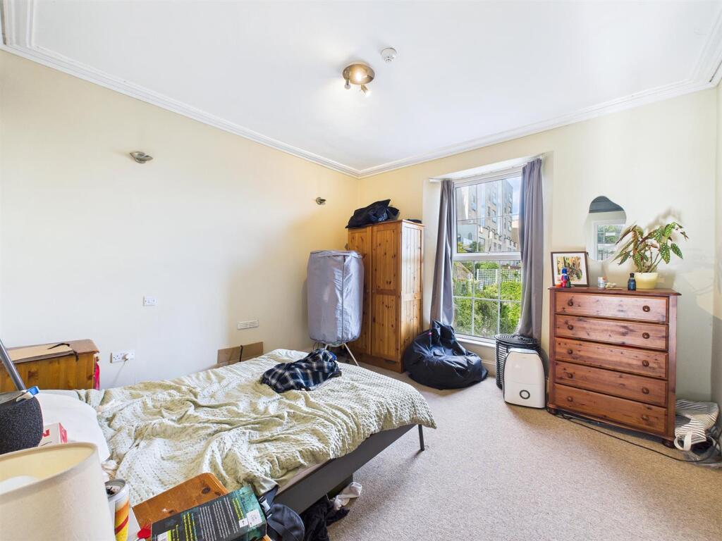 9 - Block of four flats.jpg