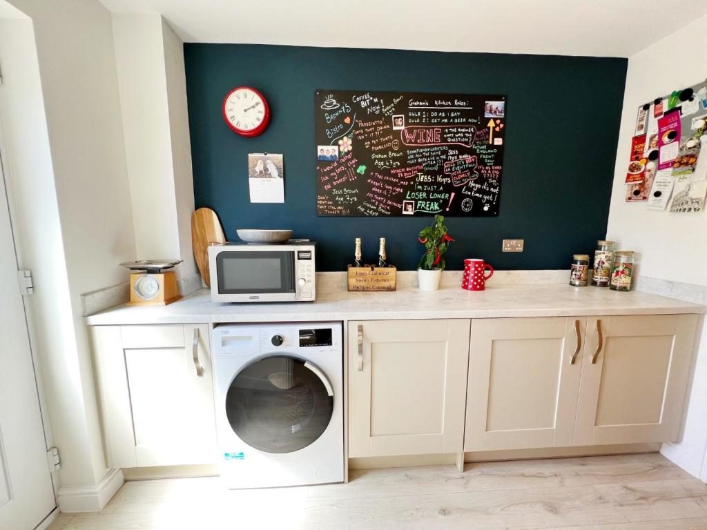 Utility Room pic 1.jpg