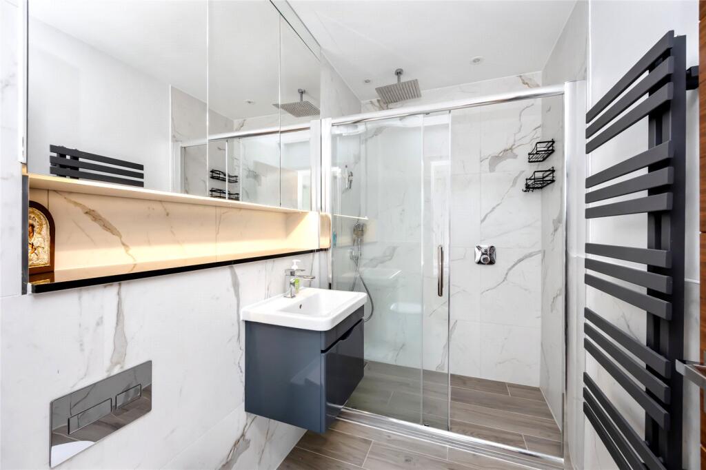 Ensuite Shower Room