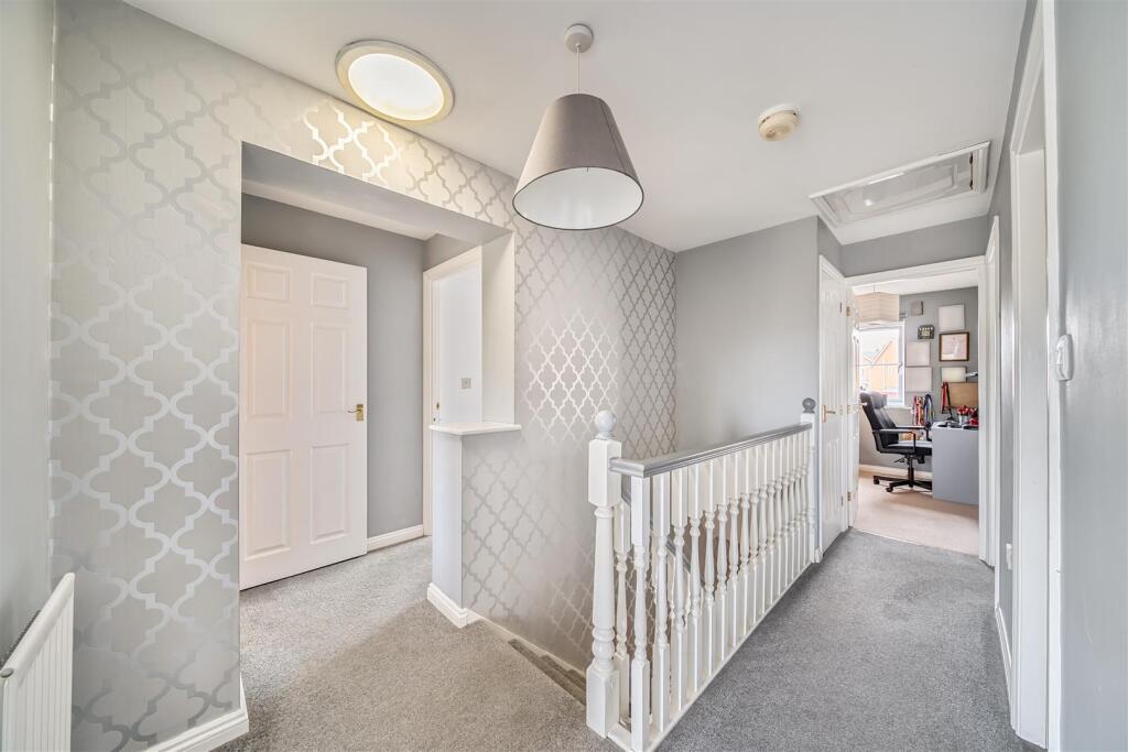 28 Ridge Drive (3).jpg