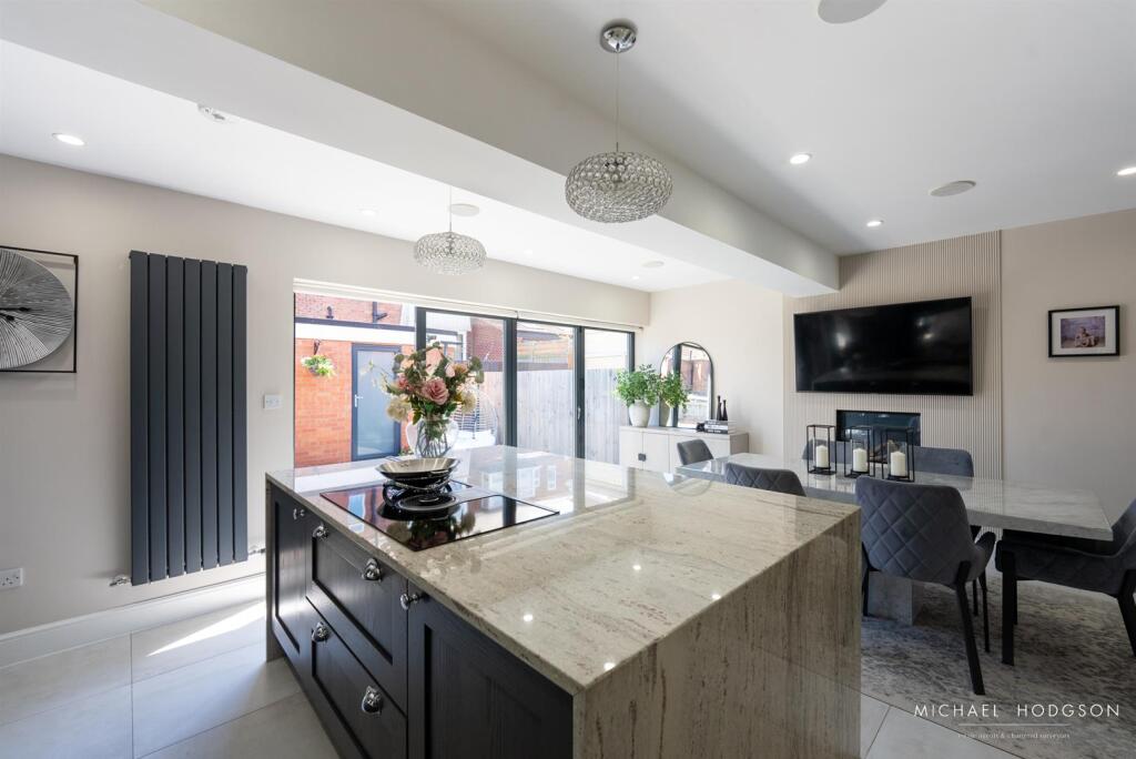 Dykelands Road-18.jpg