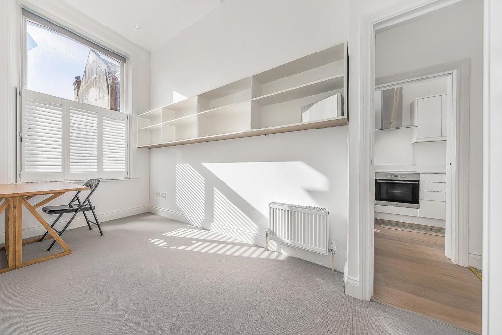 Bedroom Two.jpg