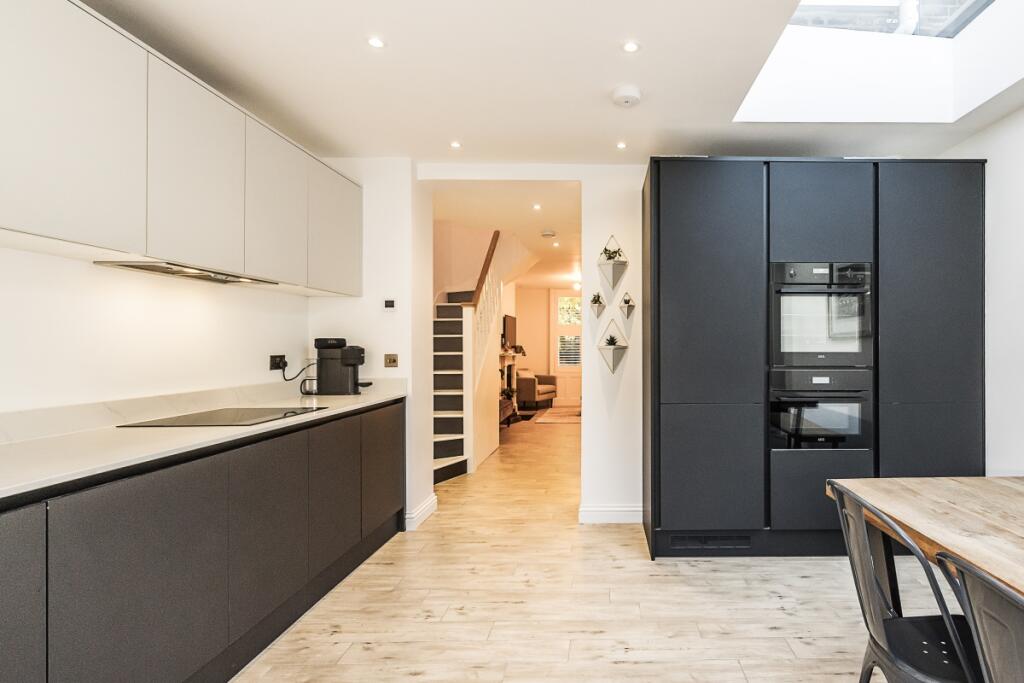 31   Colomb Stree...