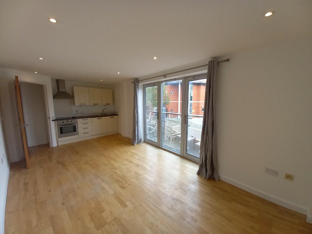 Living / kitchen