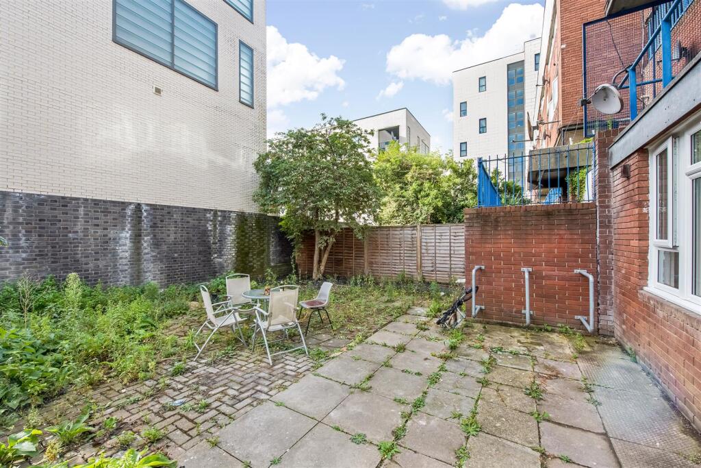 09.09.2021_6-Thornton-House-Townsend-Street-SE17-1