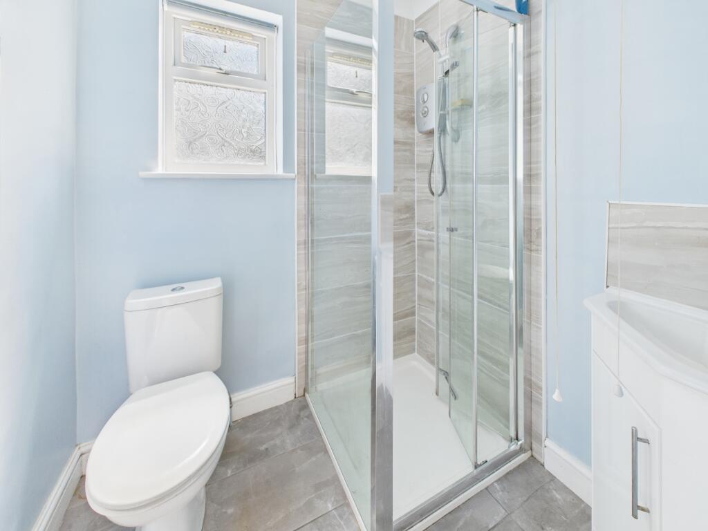 CAM04671G0-PR0040-STILL016