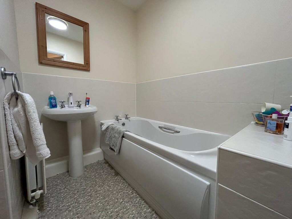 IMG-20250211-WA00...