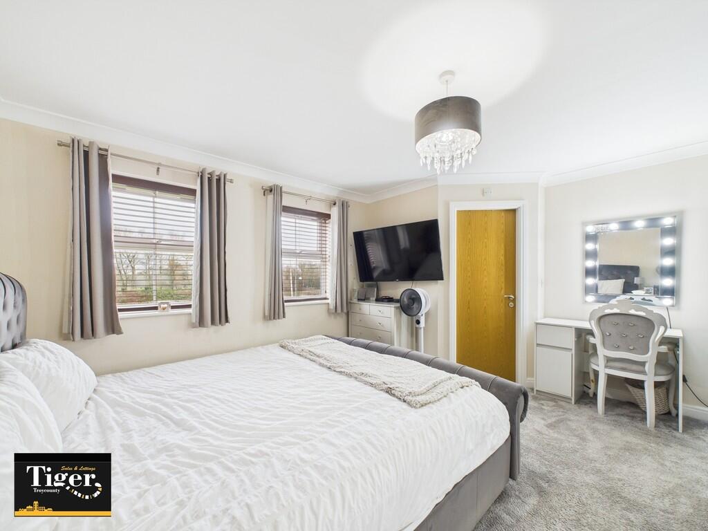 CAM02176G0-PR0507...