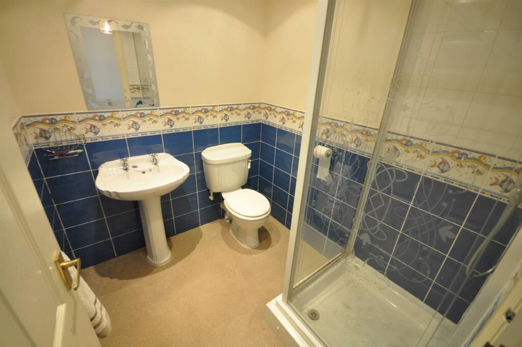 Bedroom Two En-suite