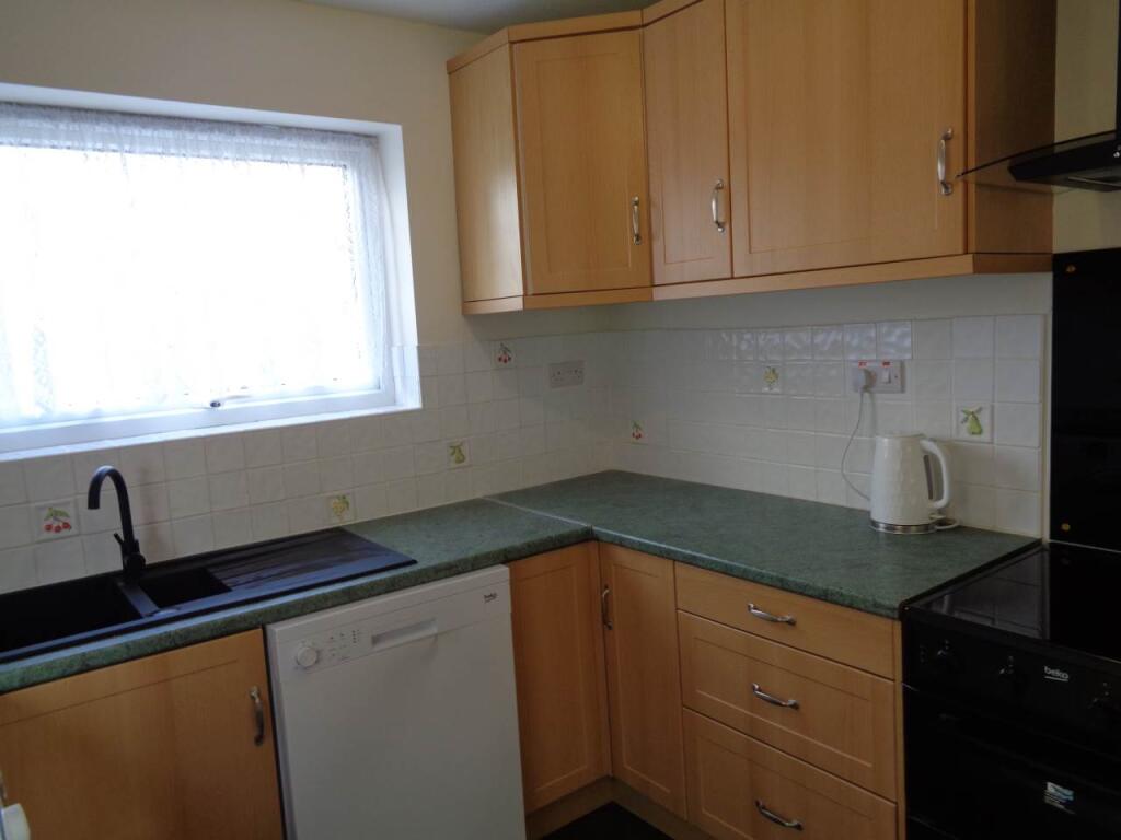 Shirley Close 33 Kit