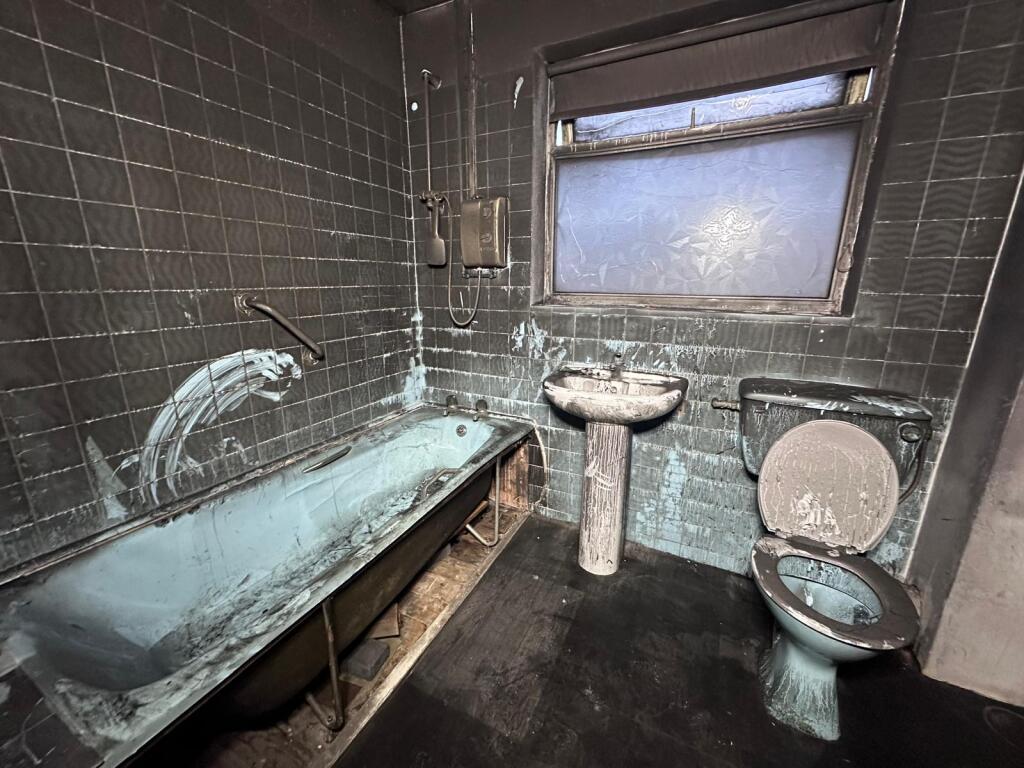 WhatsApp Image 2025-11-19 at 10.25.52 (5).jpeg