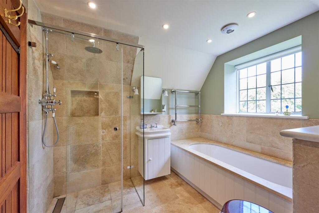 Bathroom .jpg