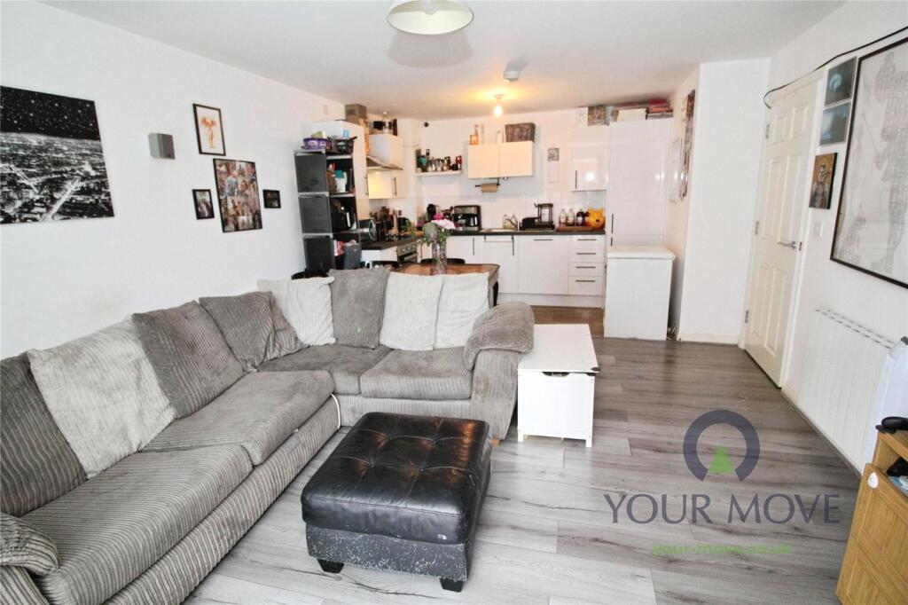 Living Room/Kitchen