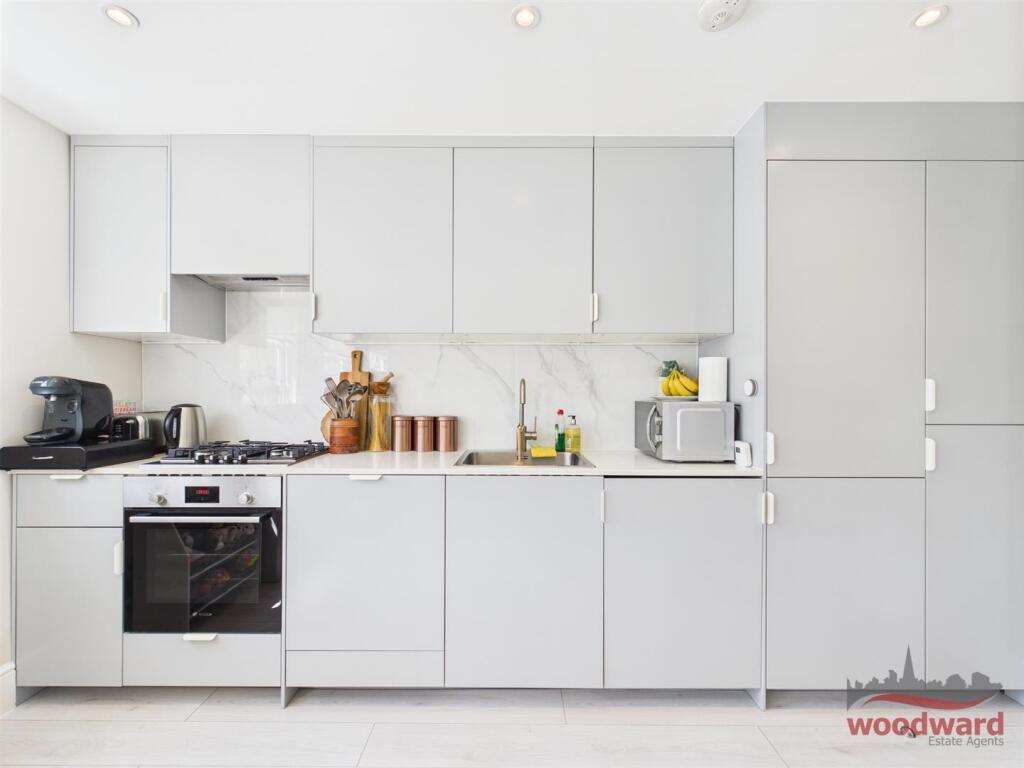 Kitchen/Living Area