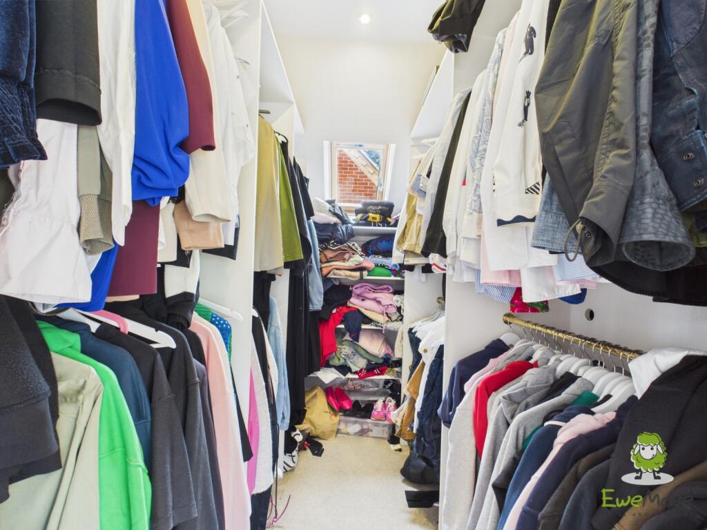 CAM03778G0-PR0239-STILL051