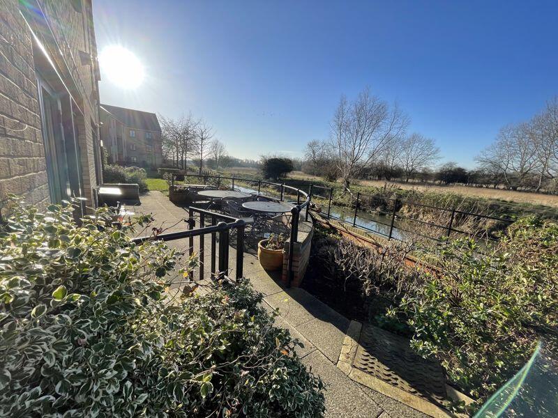 Communal Garden Terrace