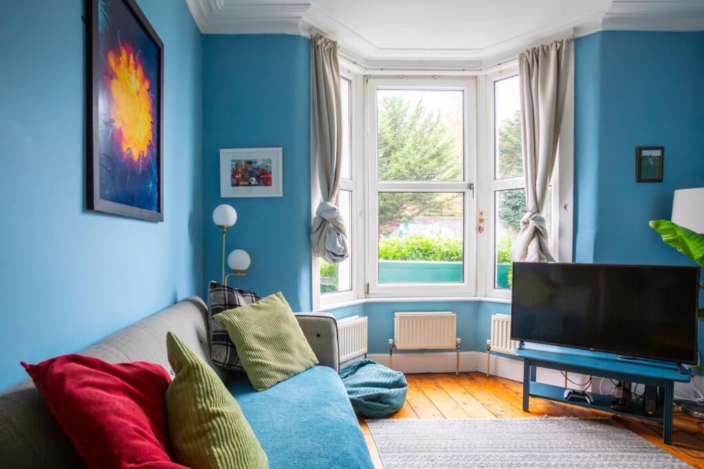 101 Whitehall Road-3.jpg