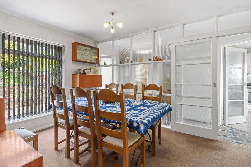dining room #2.jpg