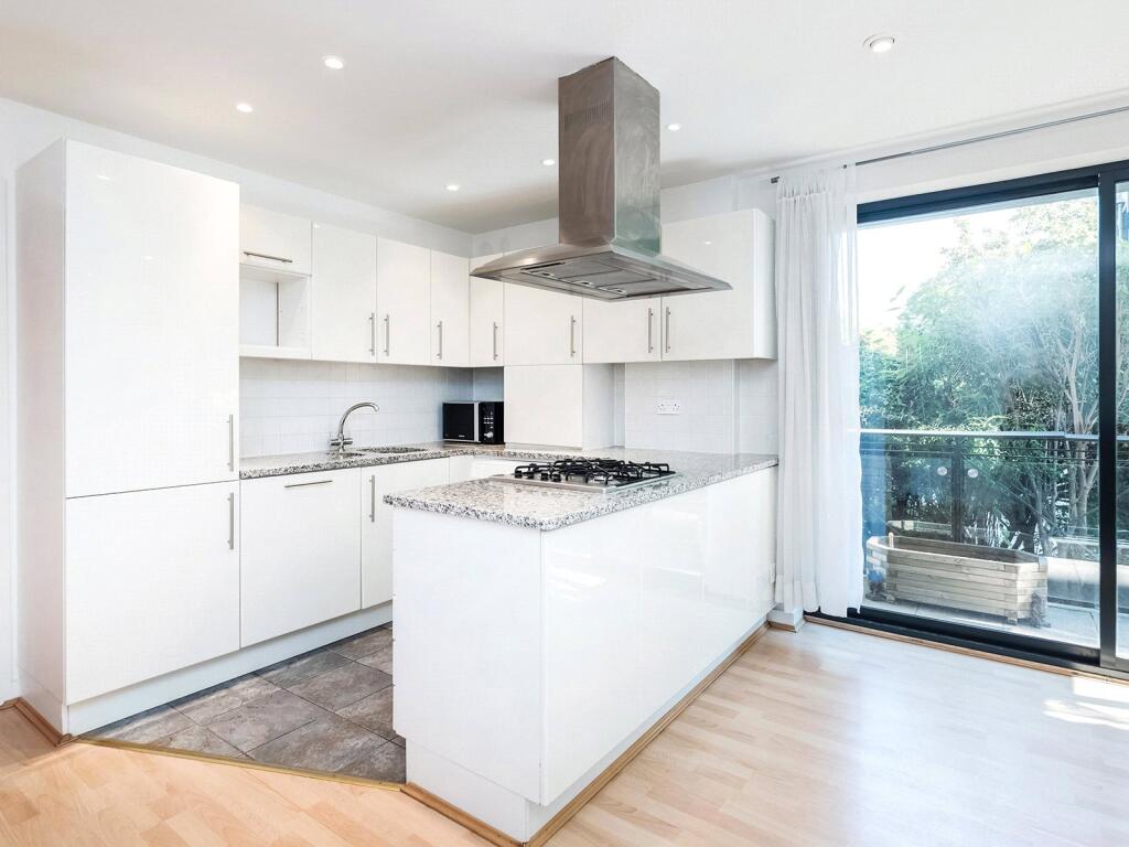 Westferry Rd E14
