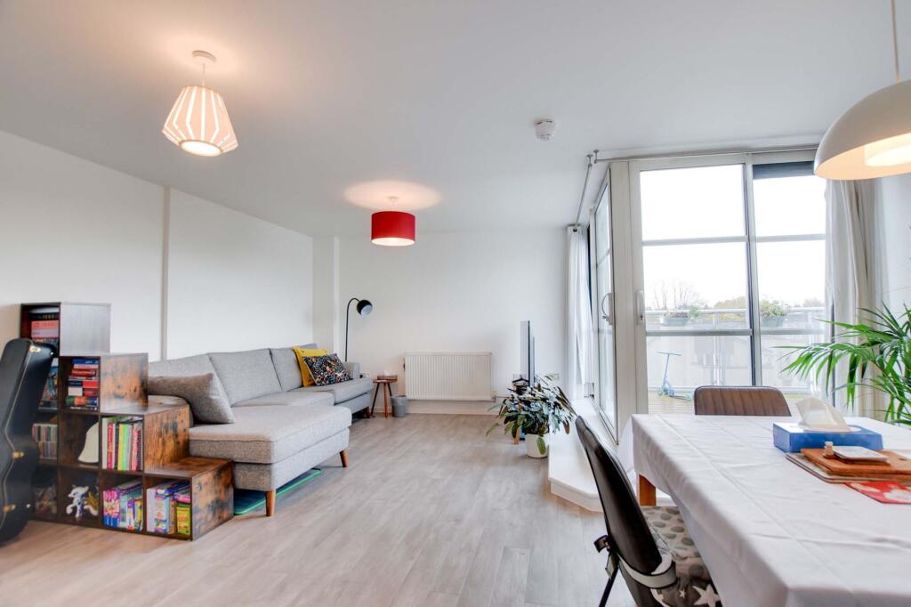 Open Plan Lounge Diner