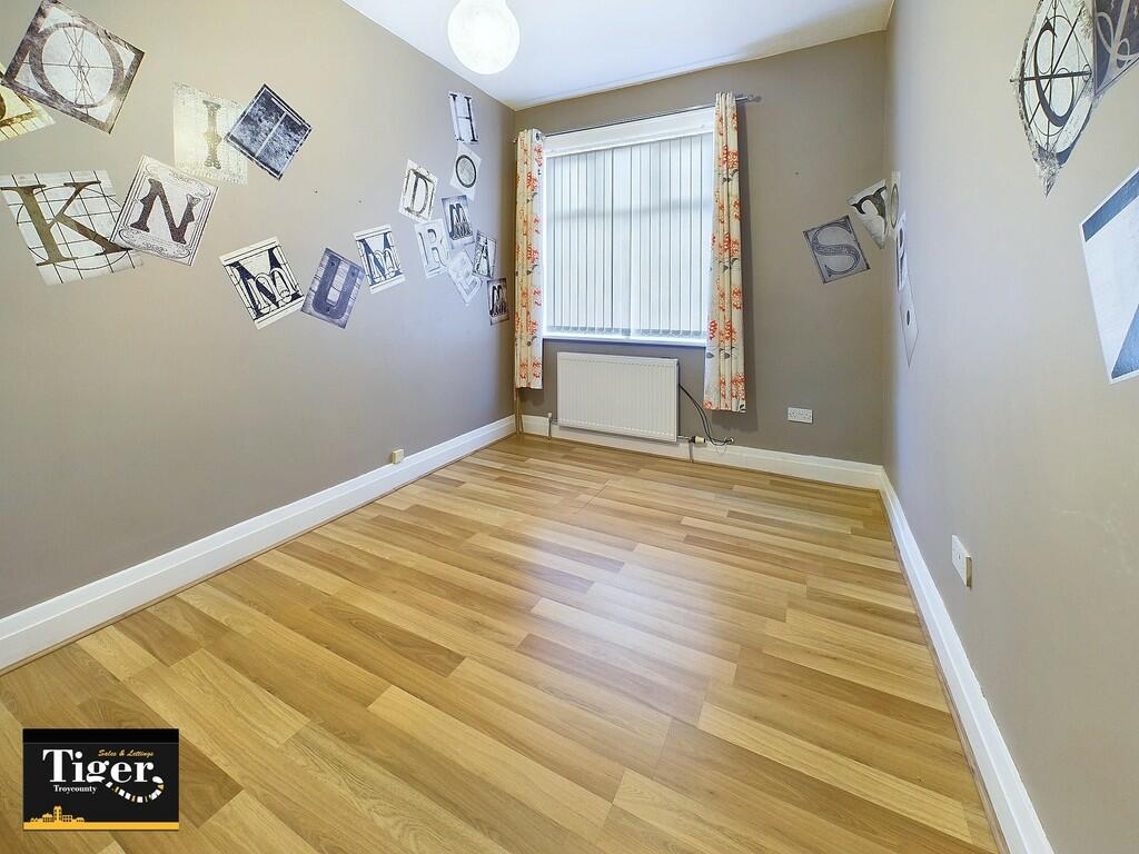 CAM02176G0-PR0434...