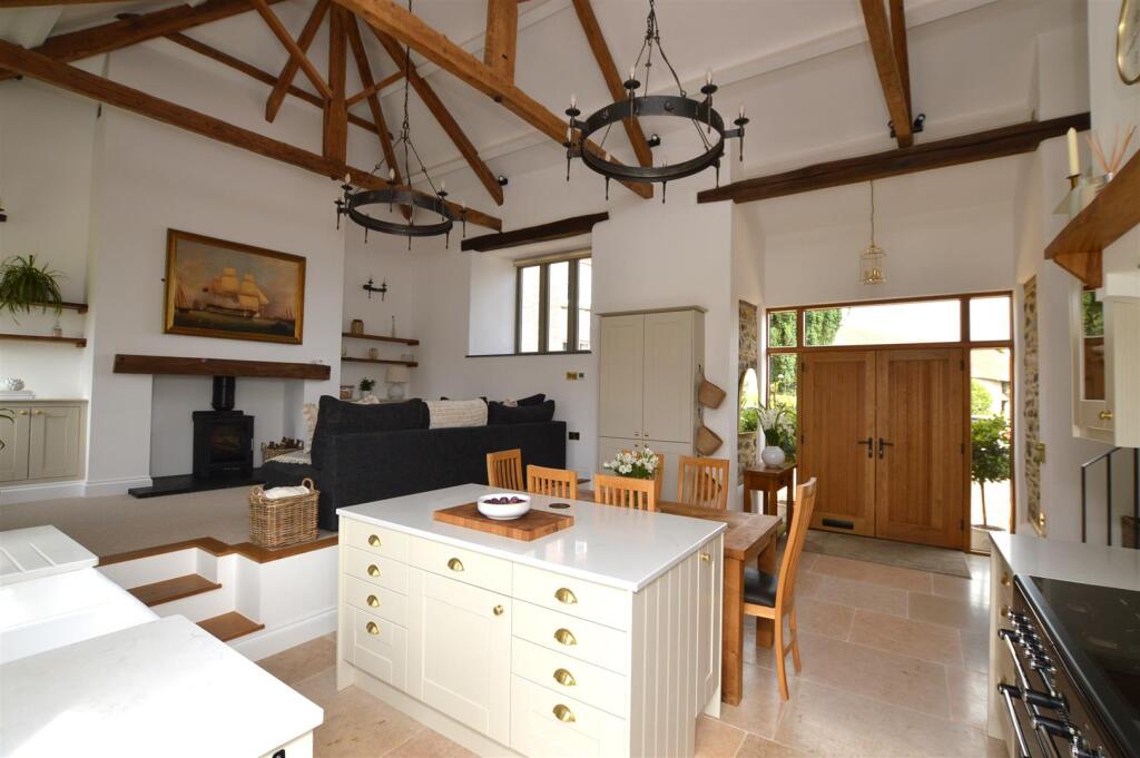 Open plan kitchen/dining room/lounge