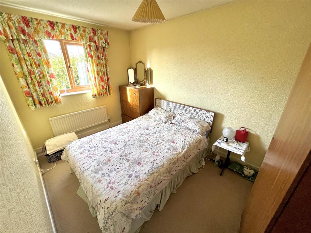 Bedroom 2.jpg