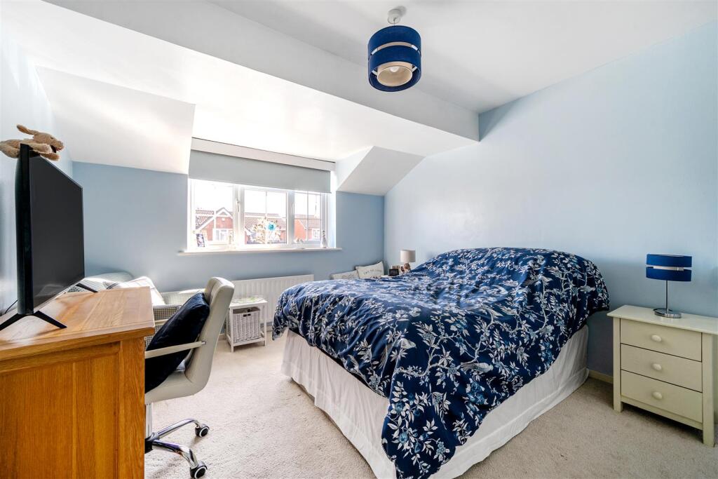 30 Choyce Close, Atherstone