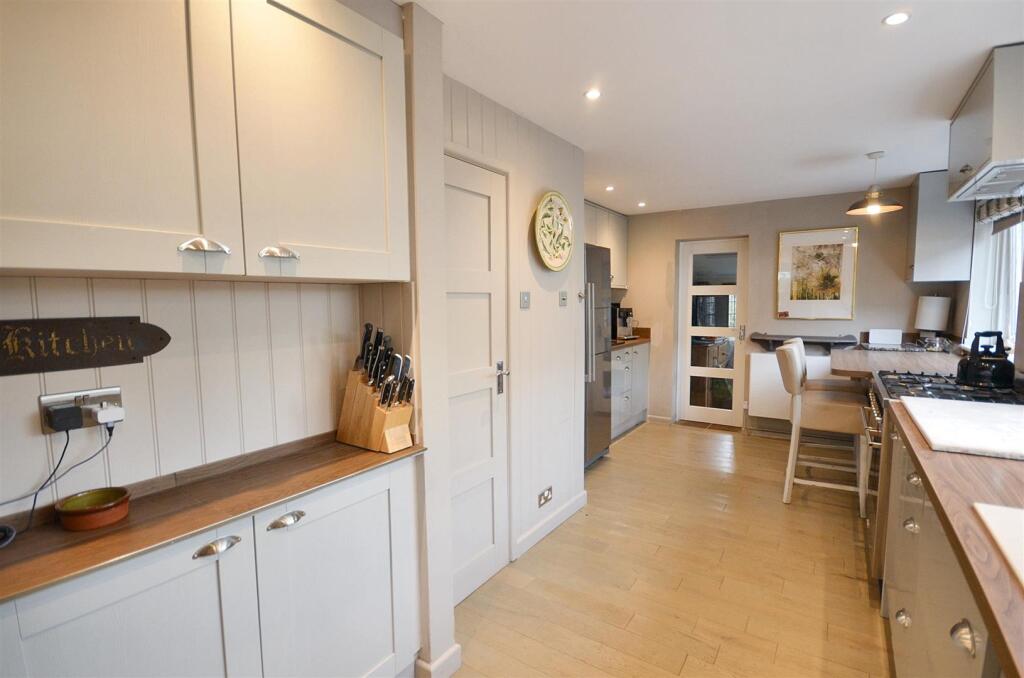 Kitchen/Breakfast Room