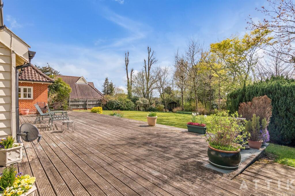 2 Hanbury Close, Halesworth IP19 8DG (45).jpg