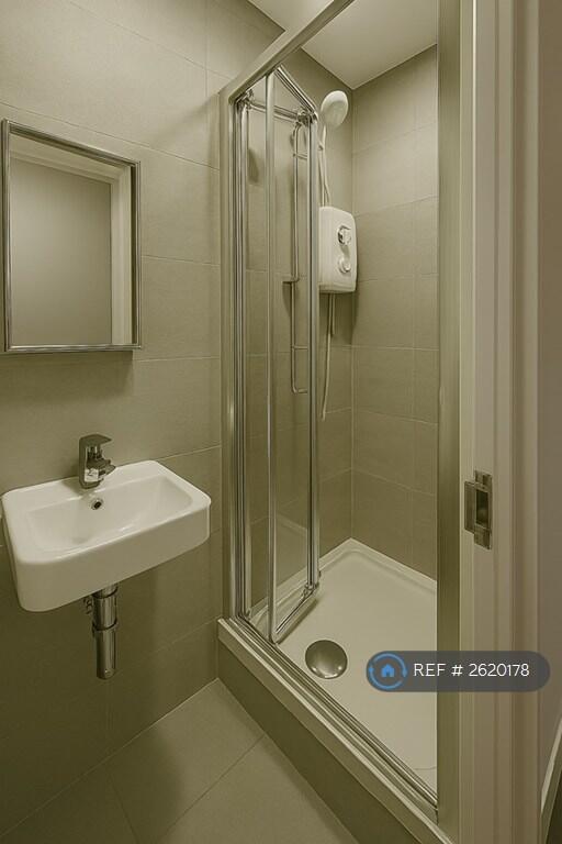 Shared Bathroom 2