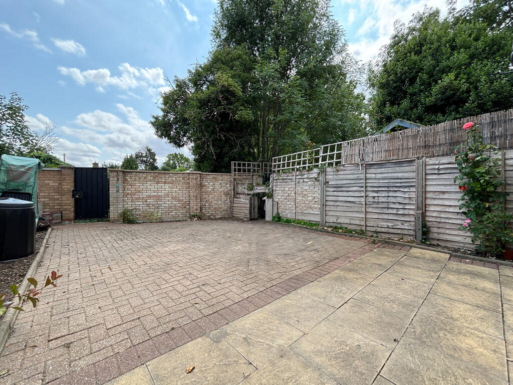 Rear Garden (4)