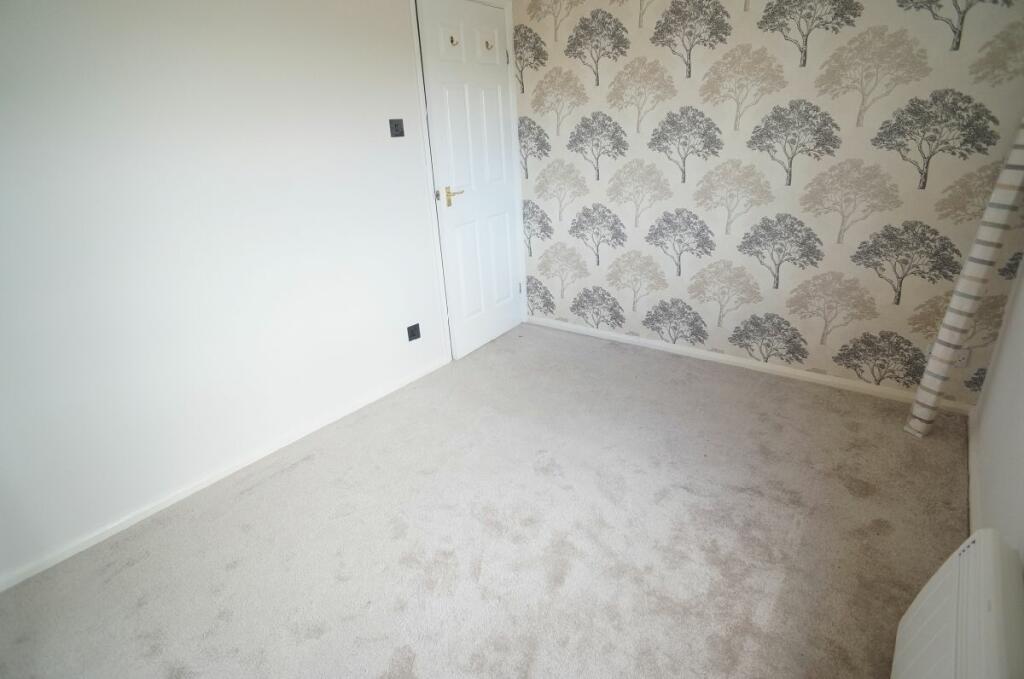 3rd Photo of Bed 1