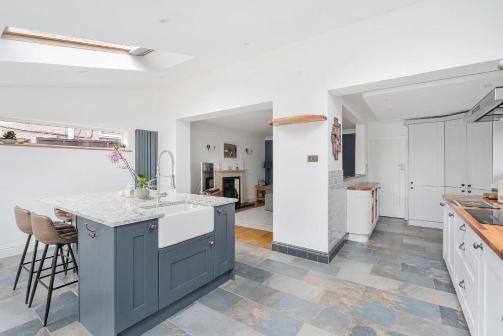 TATTENHAM WAY (27).jpg