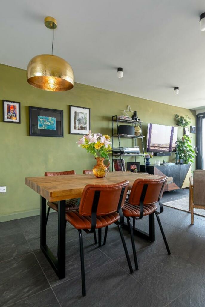 (HQ) Flat 100, Luxborough Tower, Luxborough St, W1