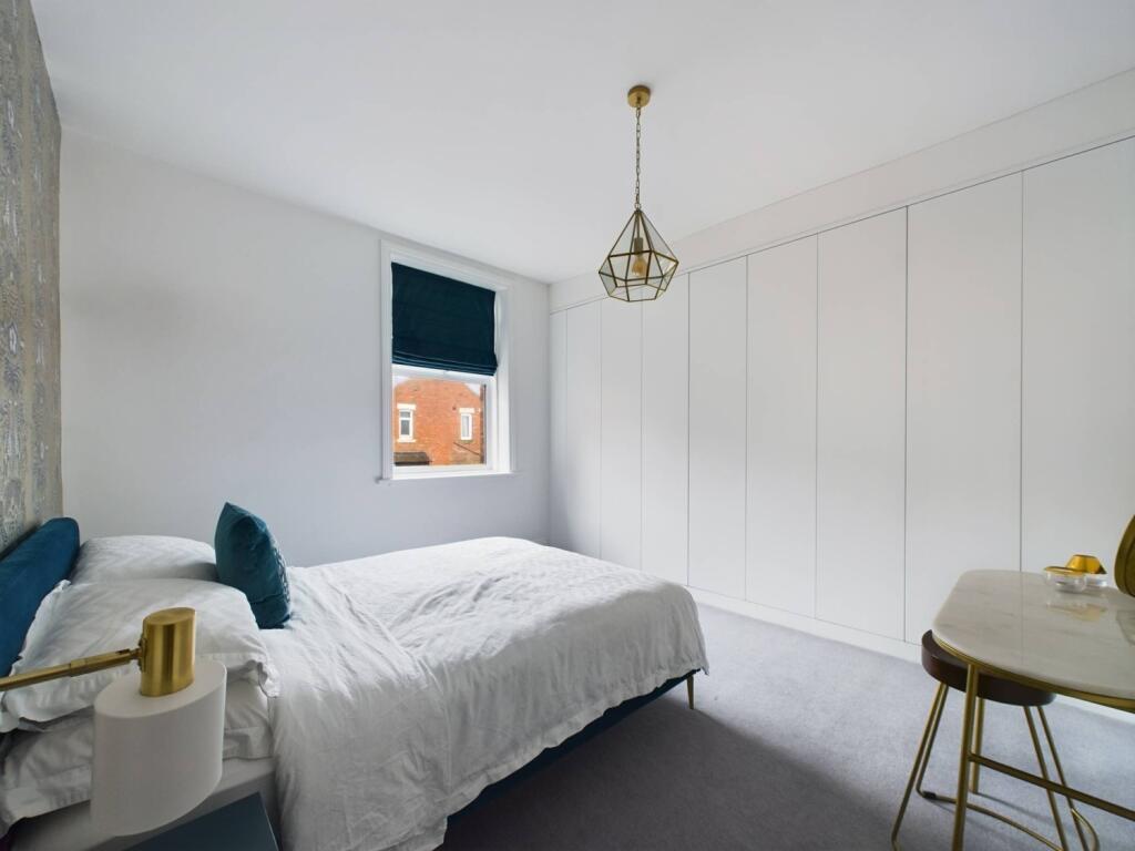 CAM02195G0-PR0064- new