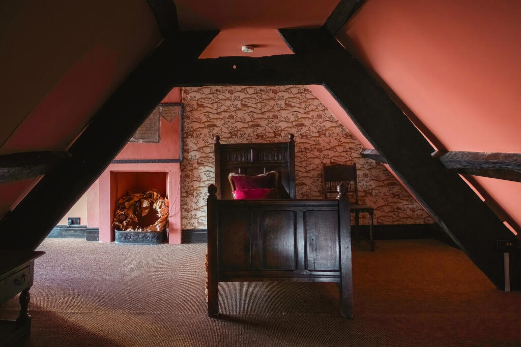 233705 - a0OP6000003Oac8MAC_N96.jpg