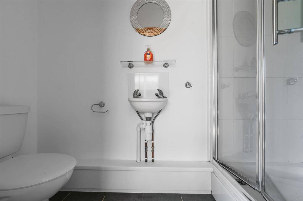 DOWNSTAIRS SHOWER ROOM