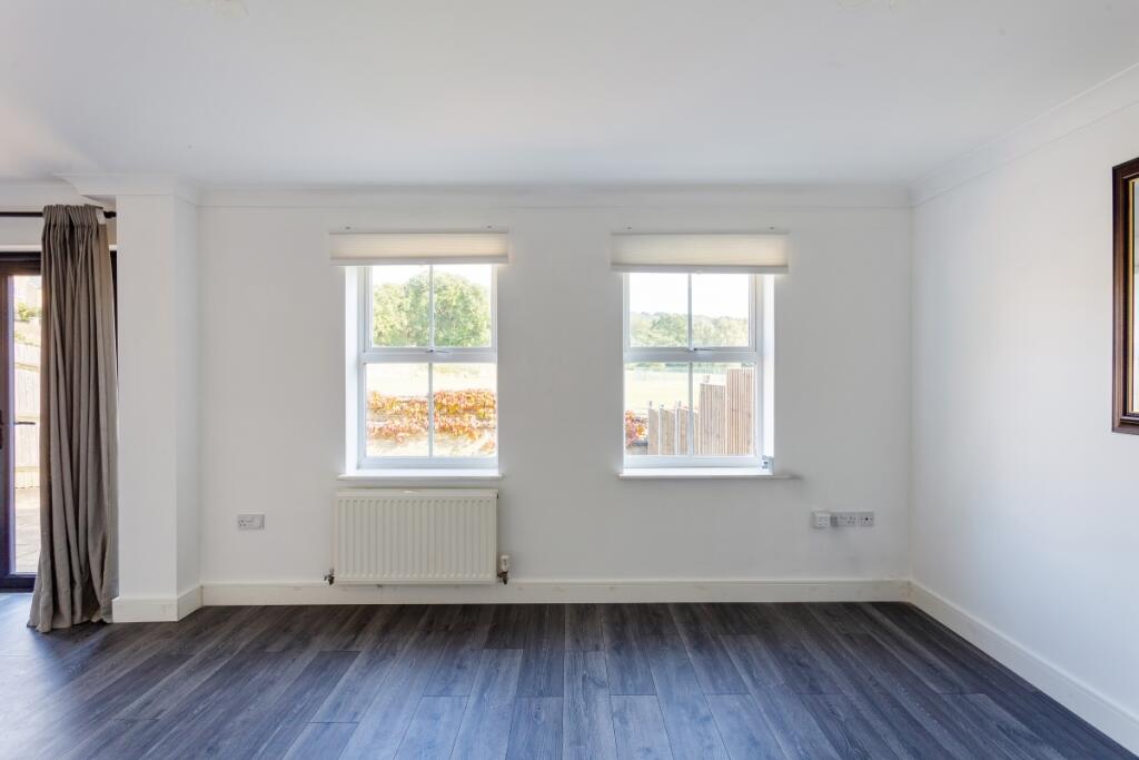 Howerd-Way-London...