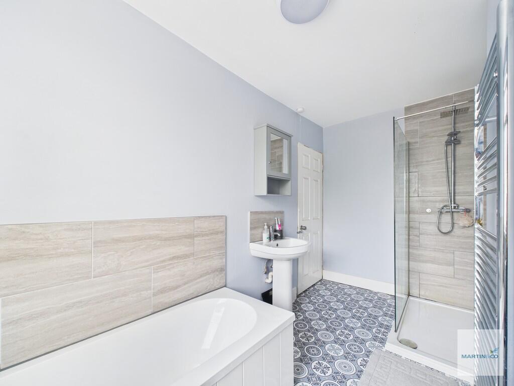 CAM03394G0-PR0376...