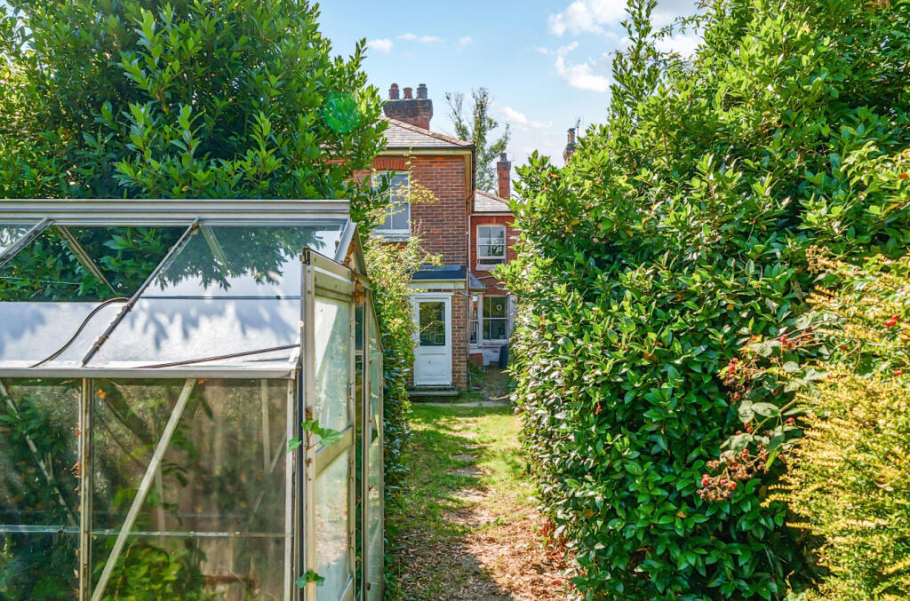 1334283-6-6899f83...