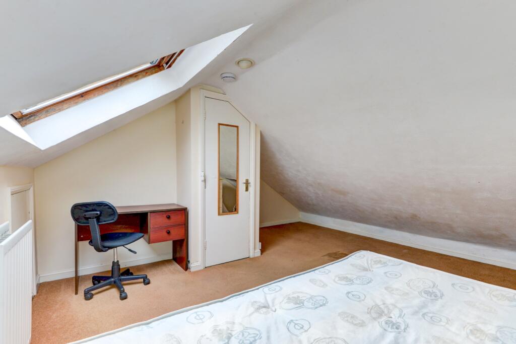 80 Bernard Road Bedroom 6 (2)