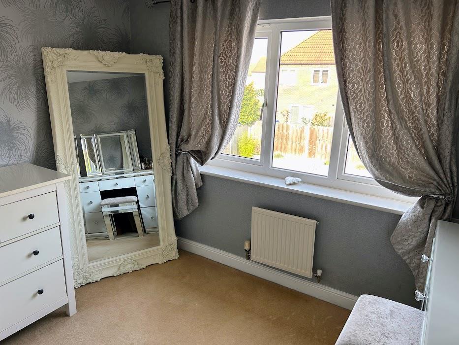 BEDROOM 5