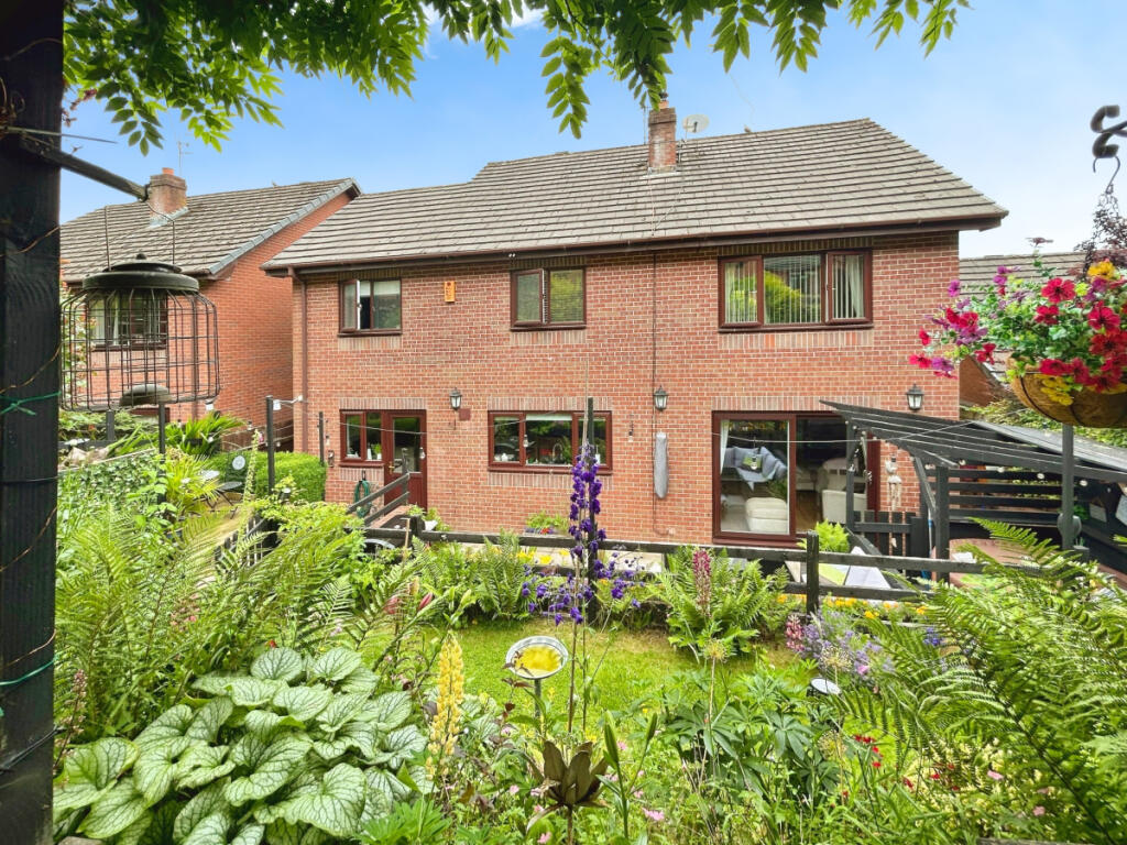 Detached Family House