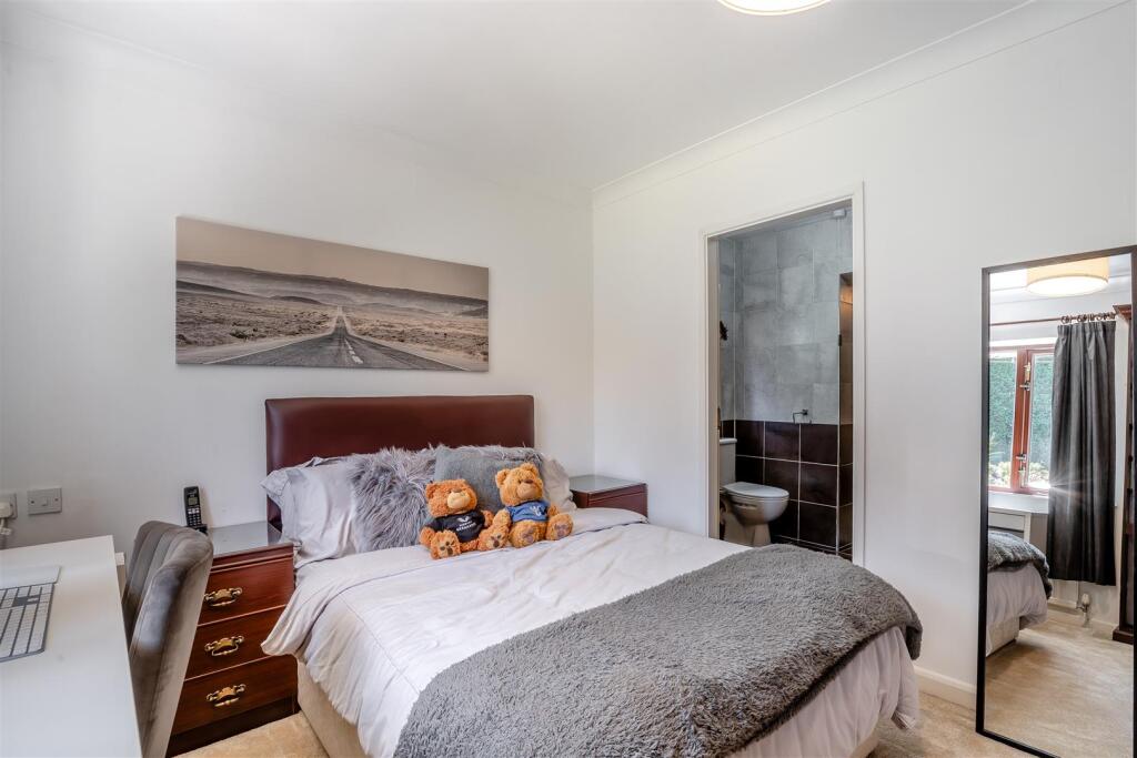 8655421-interior35.jpg