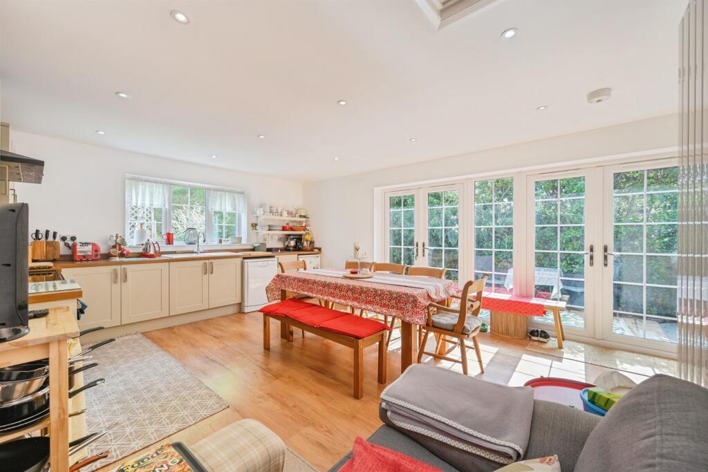 Kitchen Living Dining: