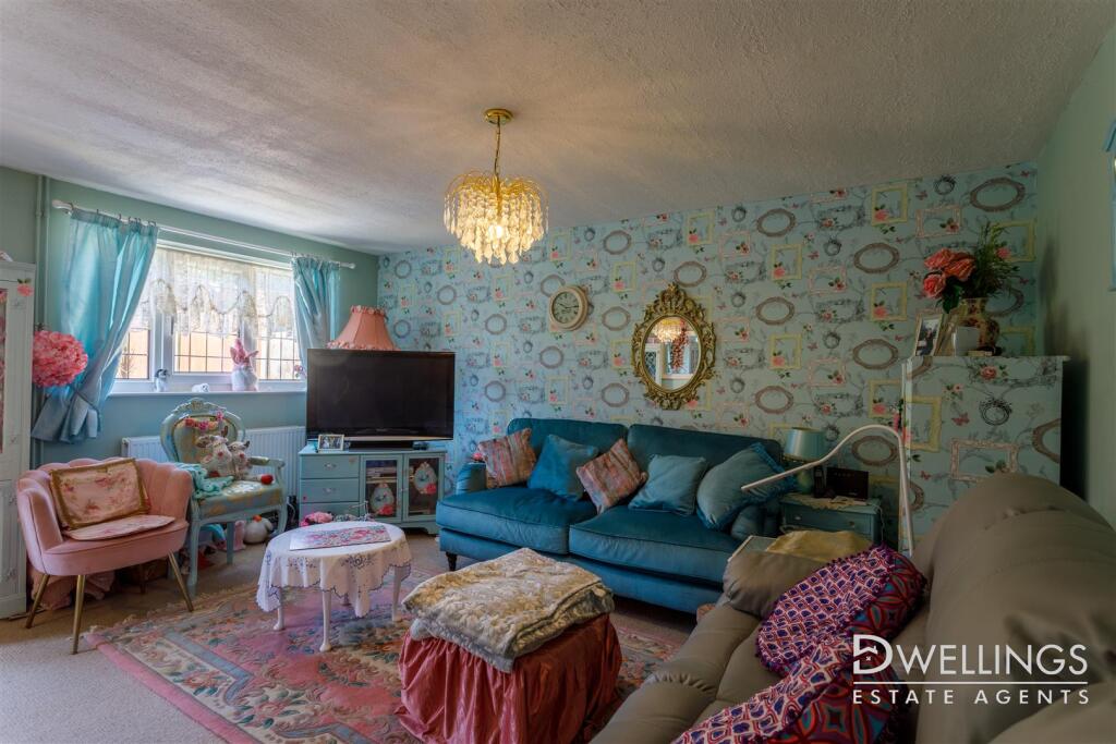 DWELEST- 7 Lordswell Road, Shobnall, DE14 2TA - 01