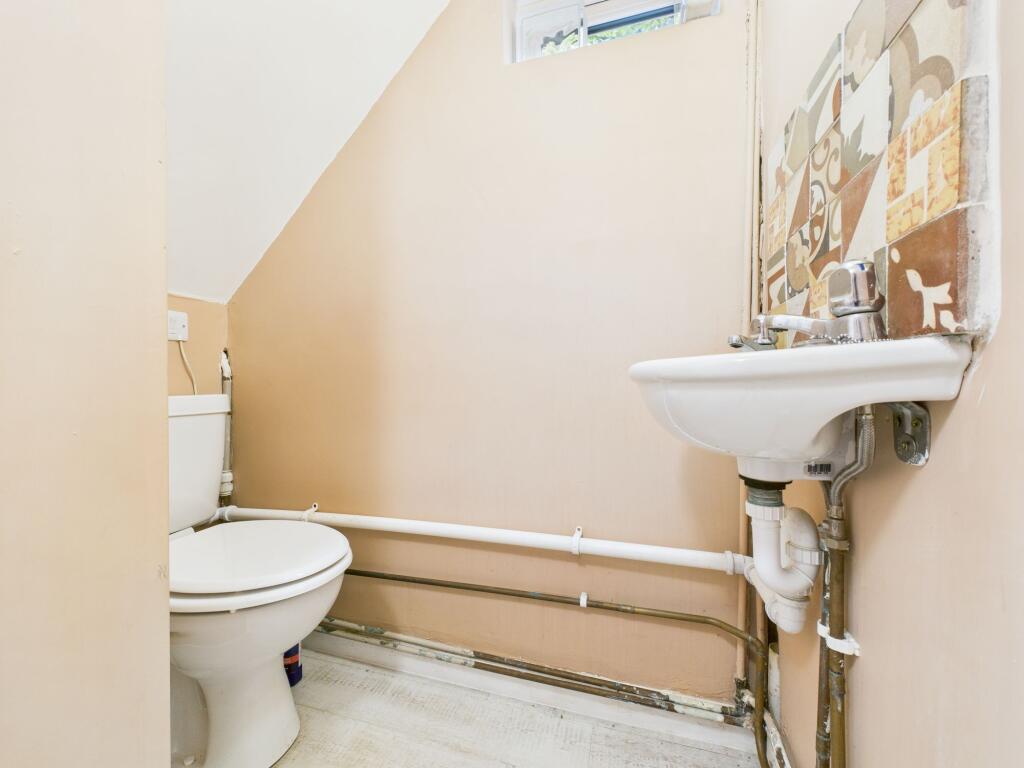 Lower Ground Floor WC