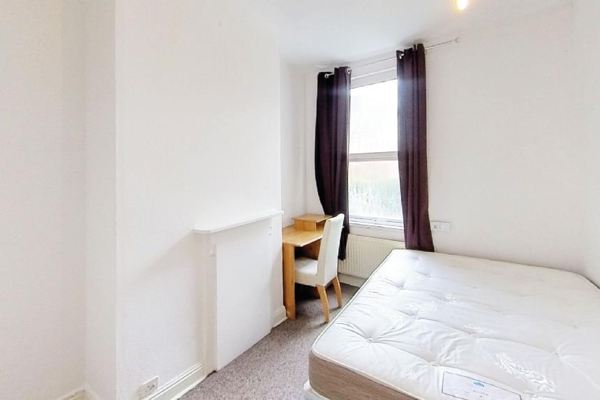 11 AVENUR RD EXT-09.jpg